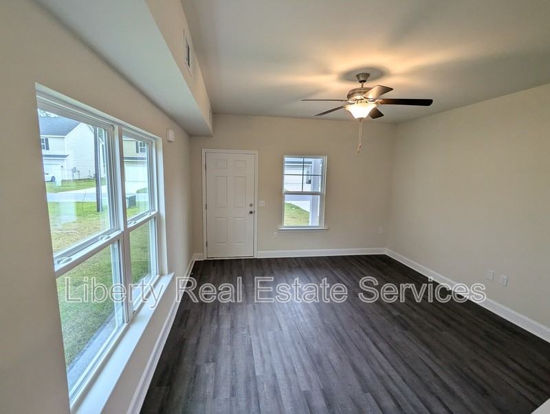732 Mill Creek Cir - Photo 2 of 13