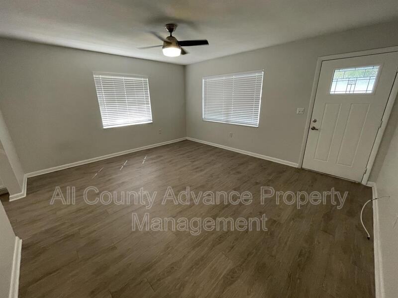 710 2nd Ave Ne #A - Photo 3 of 10