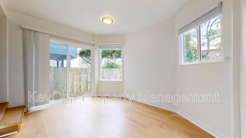 523 38th Ave - Photo 2 of 11