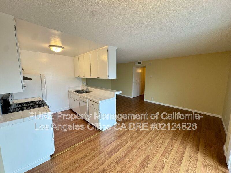 150 Hermosa Ave #3 - Photo 4 of 16