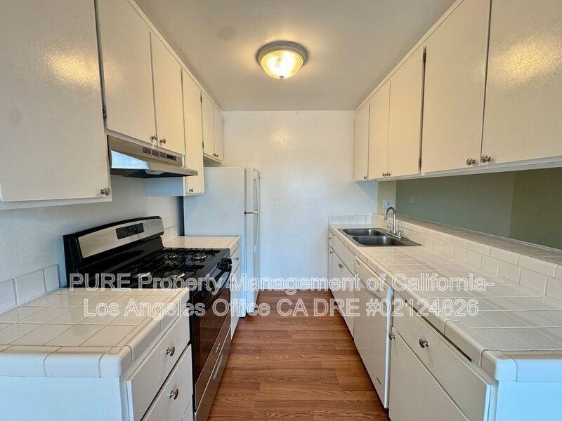 150 Hermosa Ave #3 - Photo 6 of 16