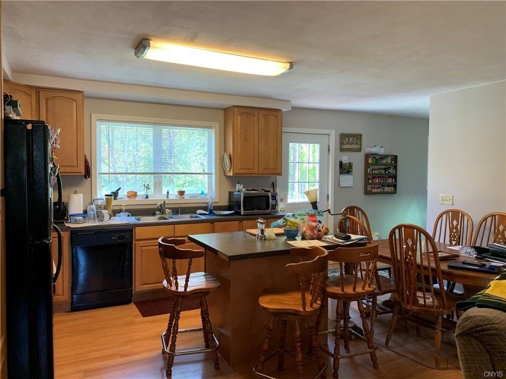 806 Fyler Rd - Photo 3 of 13