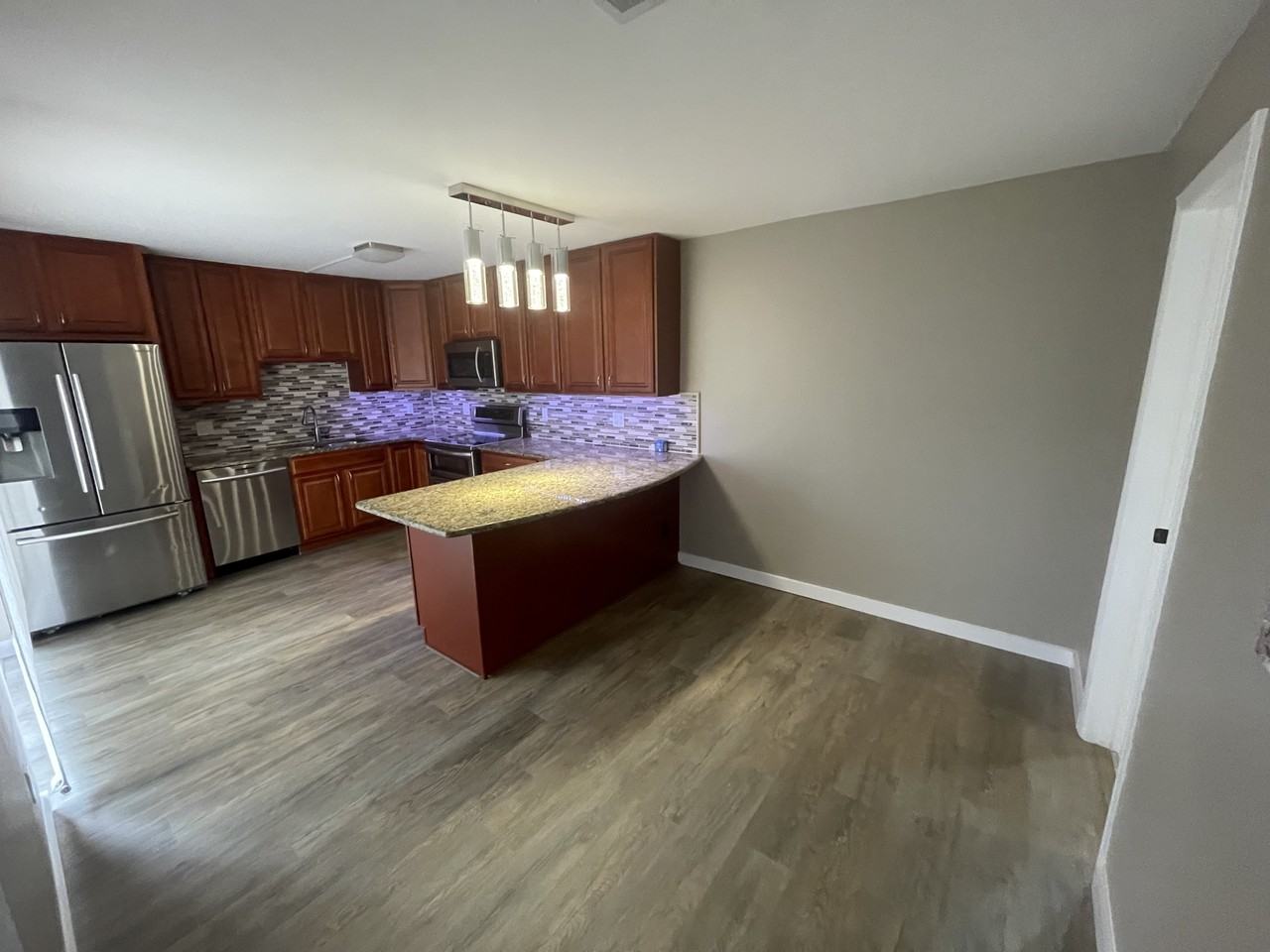 1525 Park Meadows Dr #4 - Photo 3 of 22
