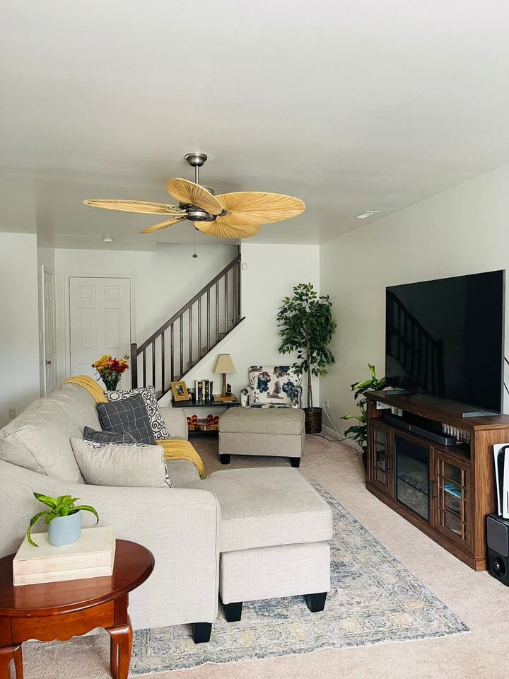 2607 Stokes Rd - Photo 2 of 27