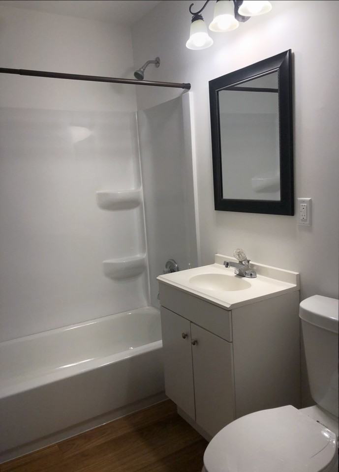 301 Wilshire Dr #3 - Photo 3 of 12