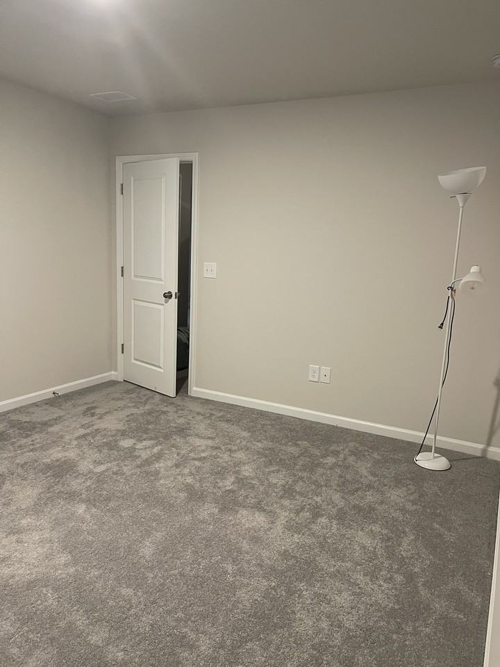 207 Broom St #NA - Photo 6 of 8