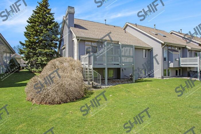 2442 Highridge Ln Se - Photo 2 of 17