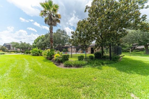 16518 Space Center Blvd #16518 - Photo 3 of 44