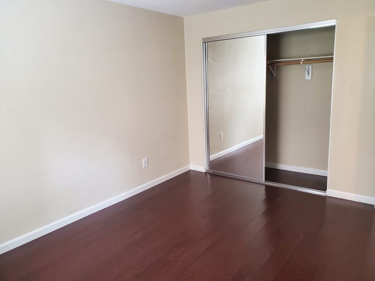 300 Glenwood Cir #187 - Photo 7 of 12