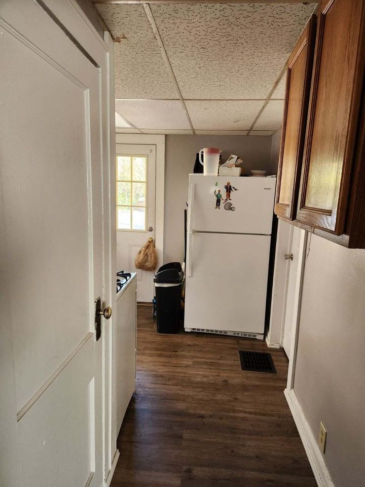 186 W Norwich Ave #NA - Photo 4 of 8