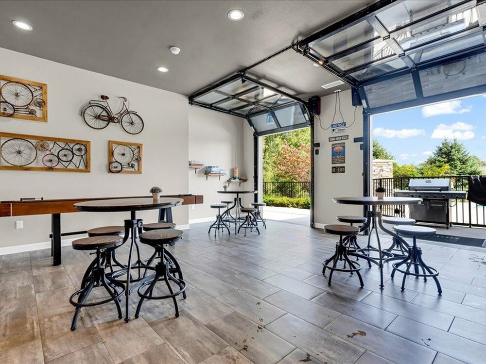 43 North - Photo 4 of 42