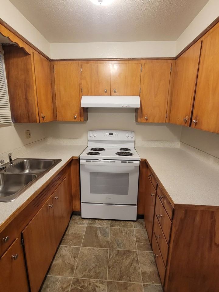 311-Oregon - Photo 7 of 15