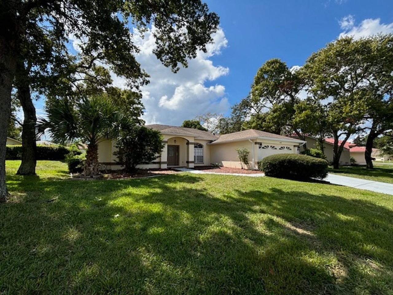 11018 Audie Brook Dr - Photo 2 of 16