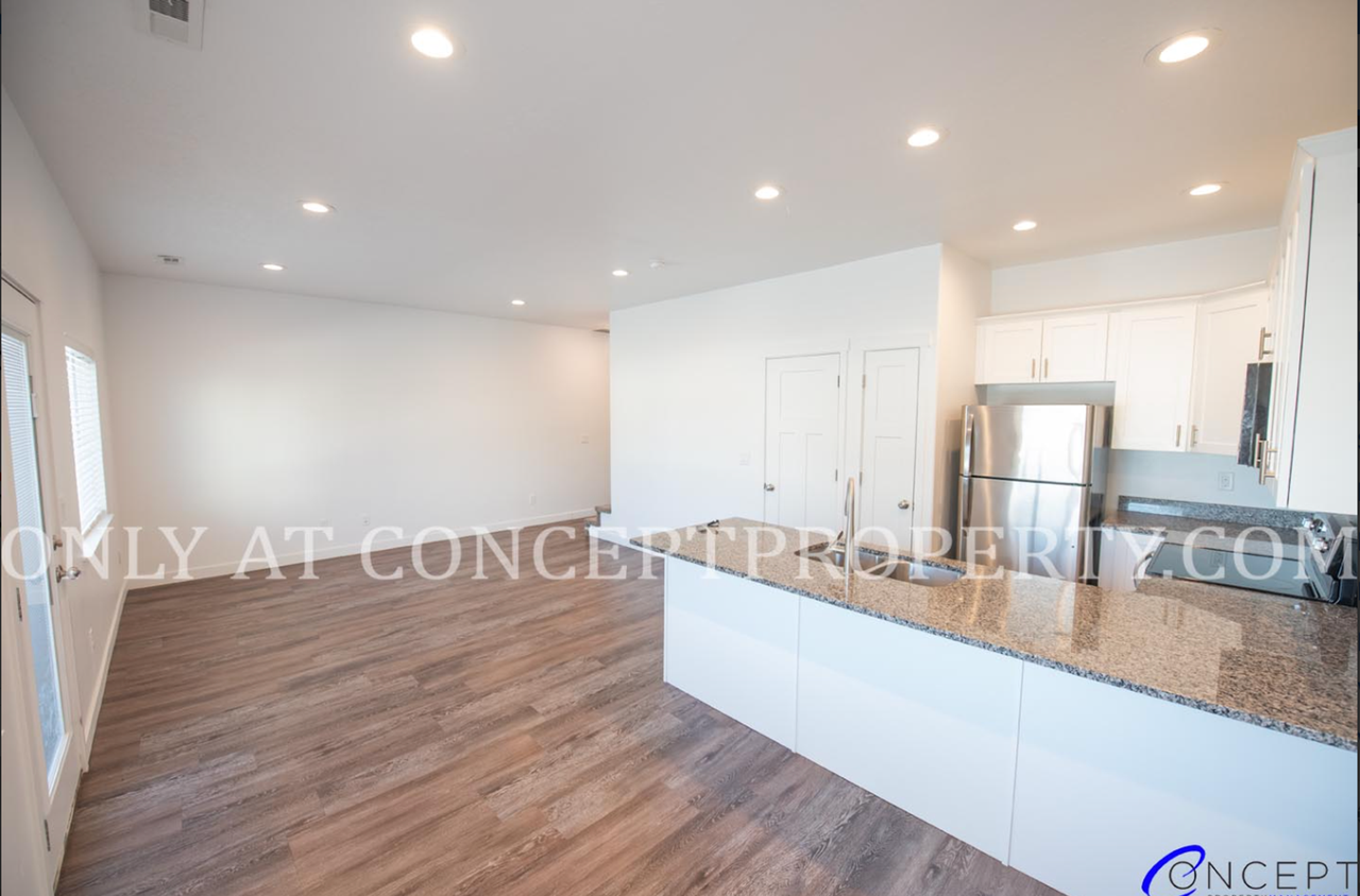 Harvest Pointe Townhomes - Photo 4 of 50