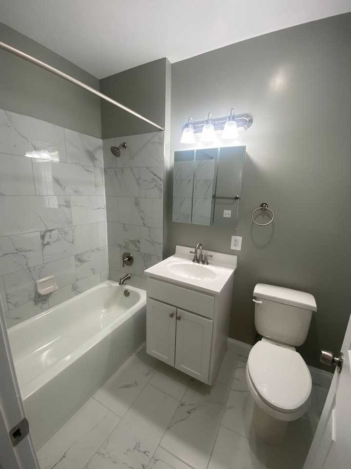 3220 Wisc Properties - Photo 7 of 25