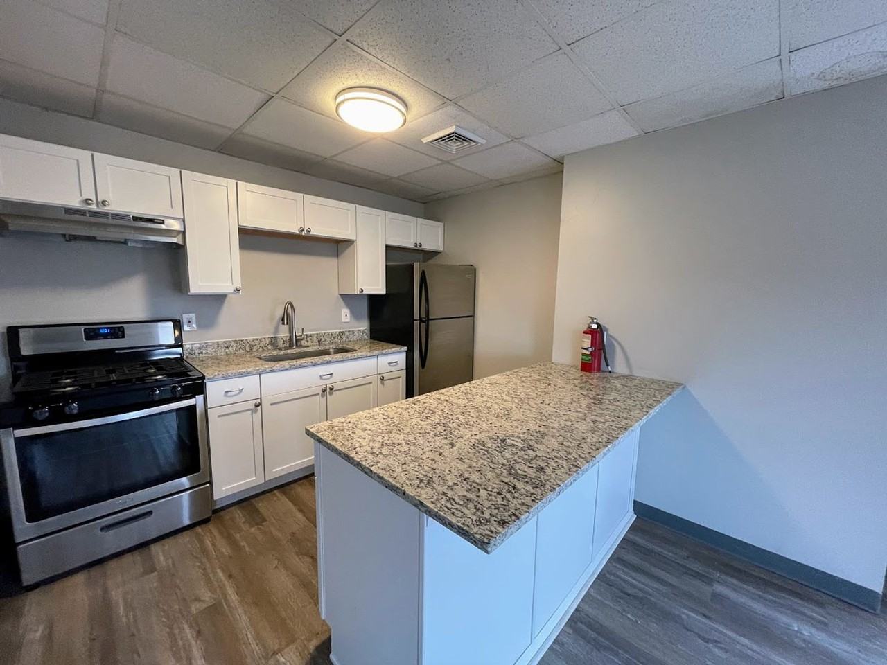 117 Crawford Avenue - Photo 2 of 18