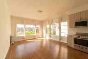 featured image of 743 Warfield Ave