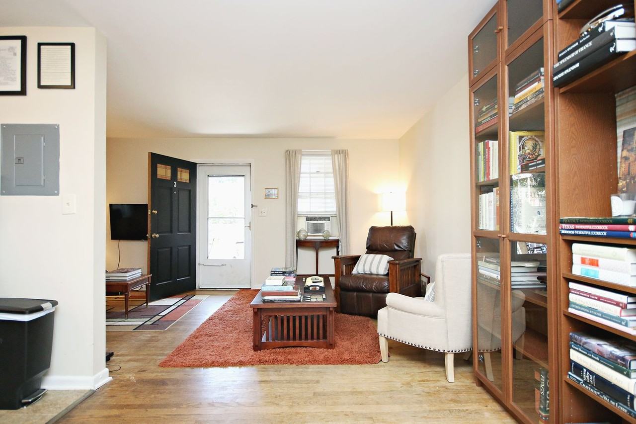 1609 Gordon Ave #3 - Photo 7 of 12