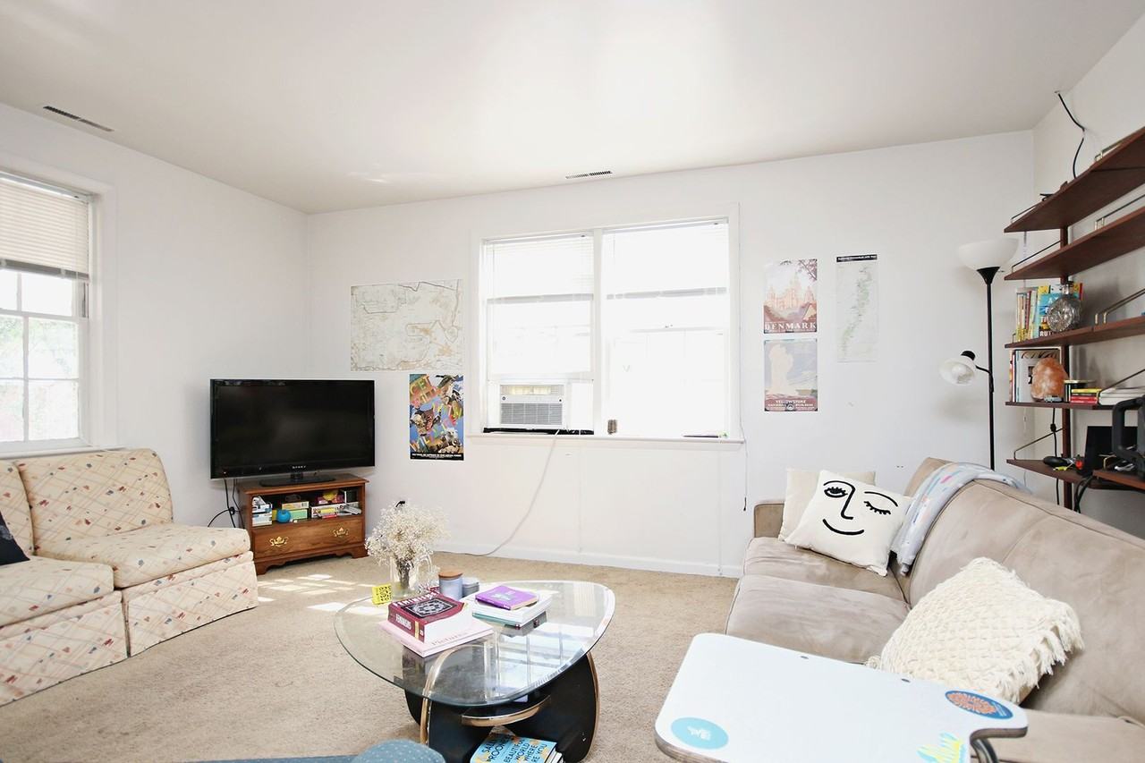 1609 Gordon Ave #4 - Photo 6 of 16