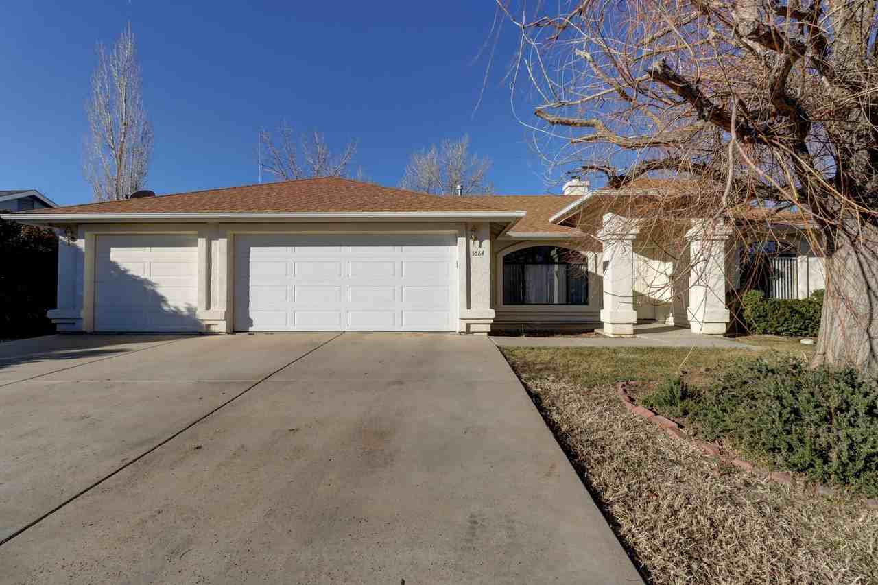 5584 N Mesquite Dr - Photo 3 of 39
