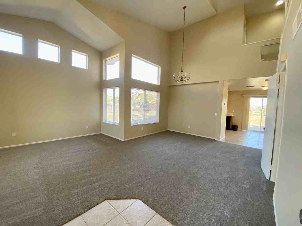 3364 Hollowtree Dr - Photo 3 of 32