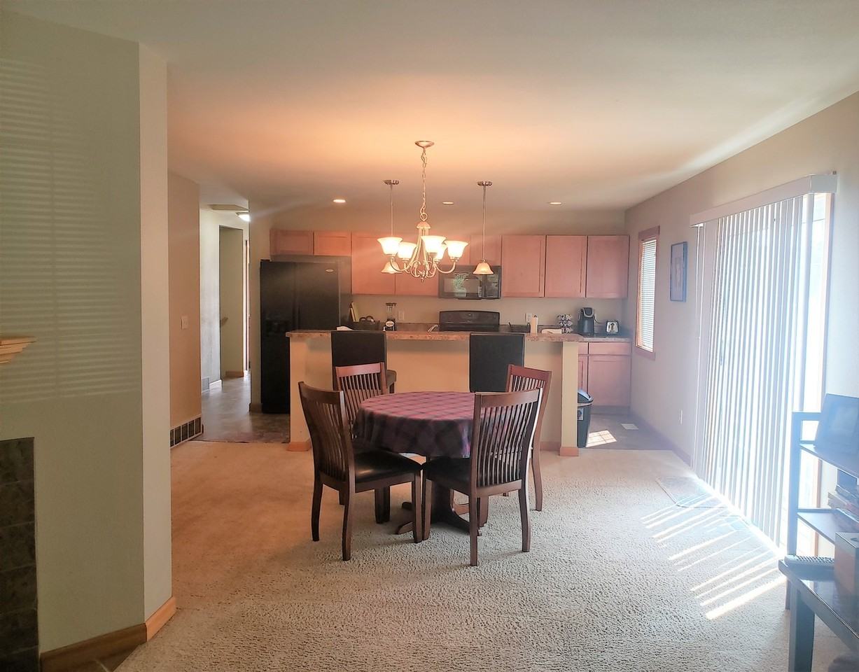 834 Avenue F - Photo 3 of 10