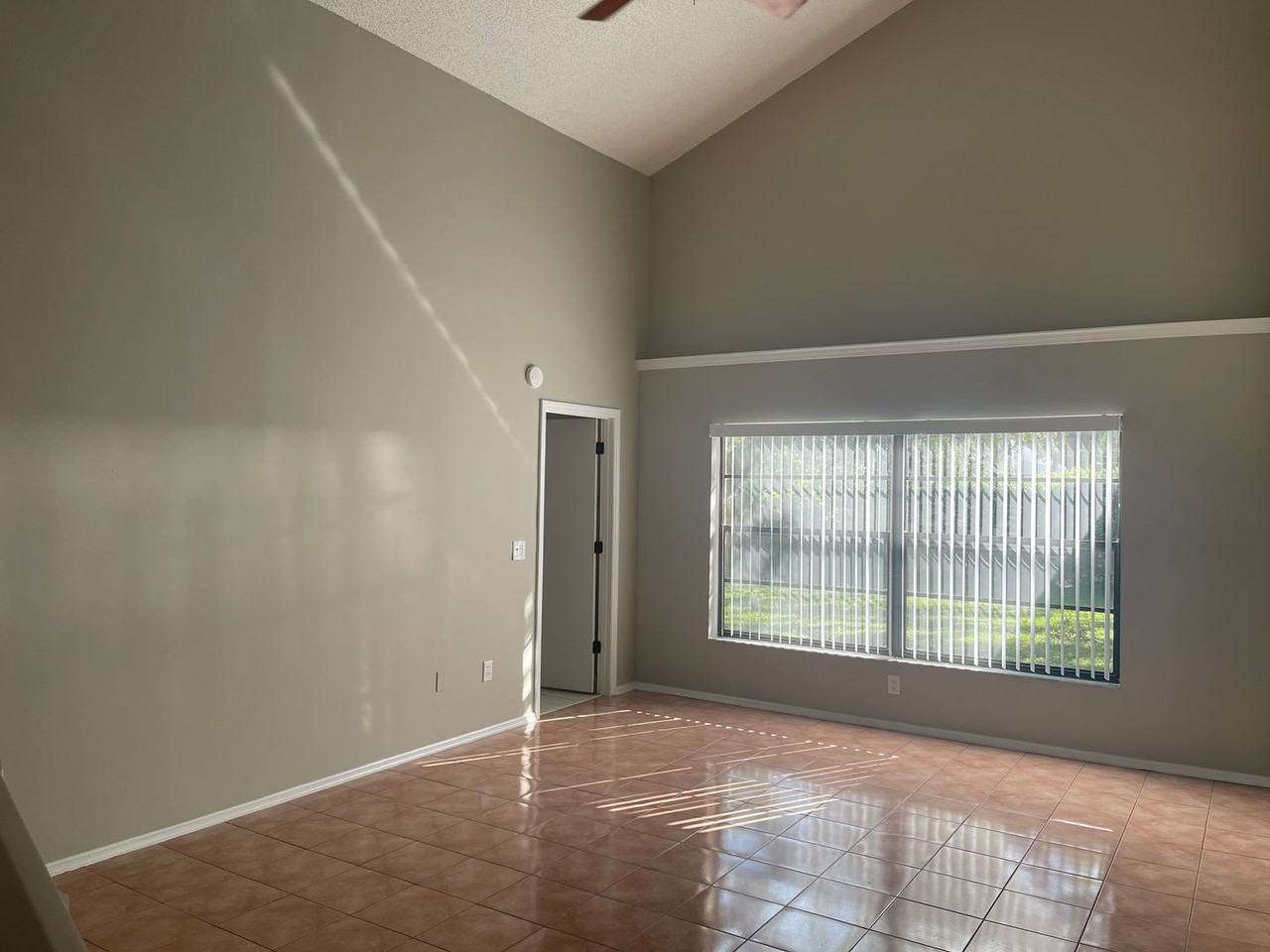 2550 Wrencrest Cir - Photo 6 of 15