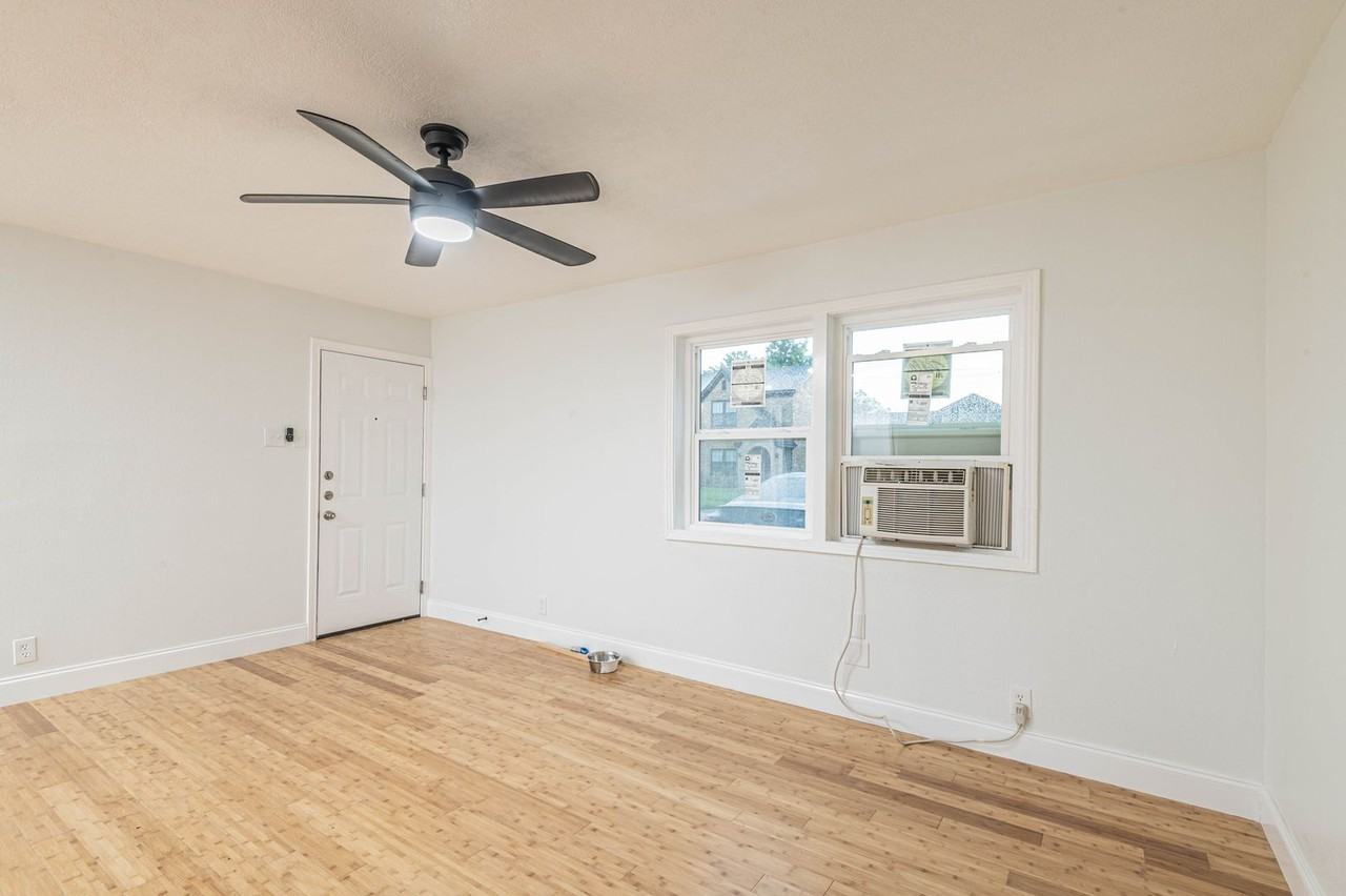 2303 Rosewood St #1 - Photo 5 of 16