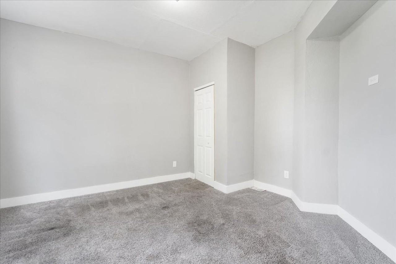 1218 Brown St - Photo 3 of 23