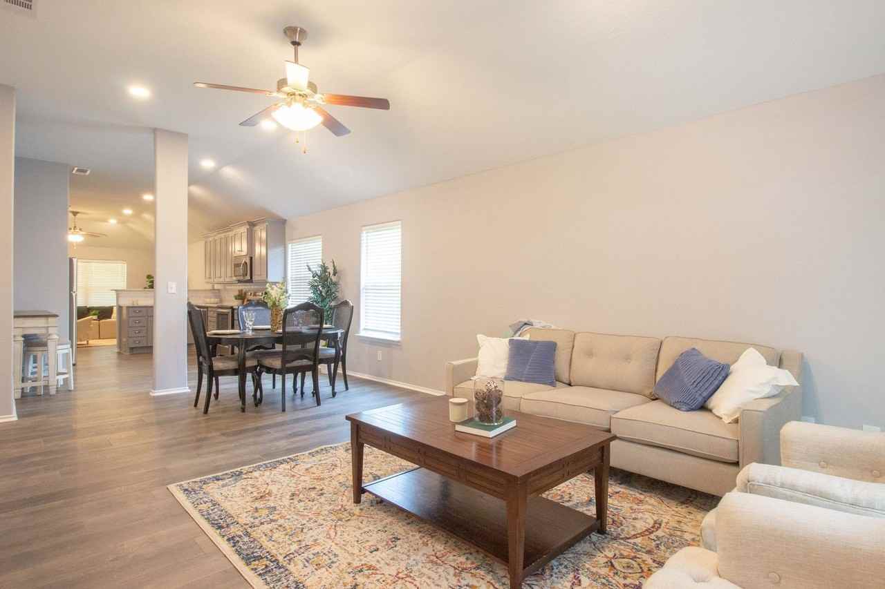 604 Apple Cross Ct - Photo 3 of 45