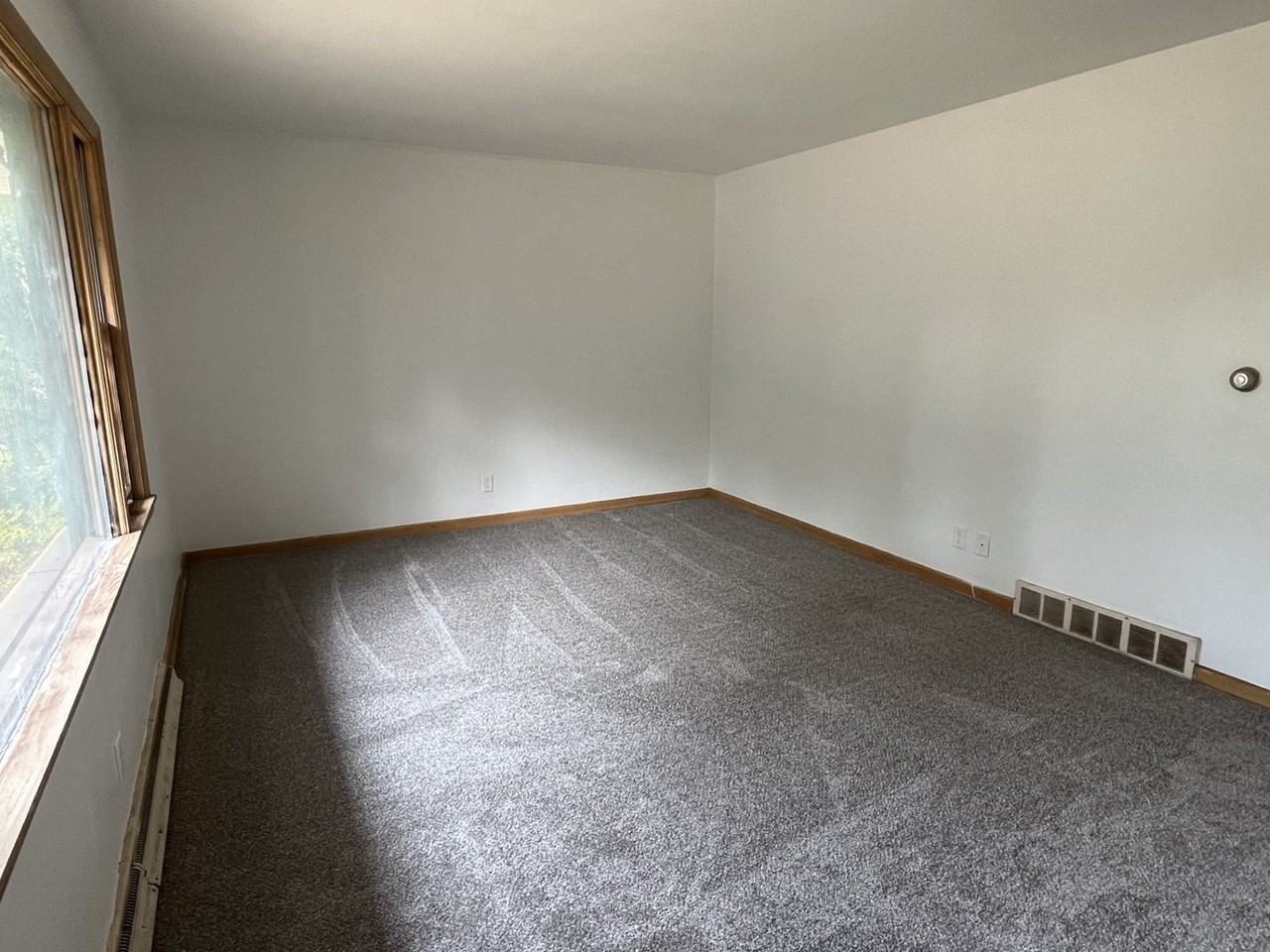 4196 N Colgate Cir - Photo 3 of 12