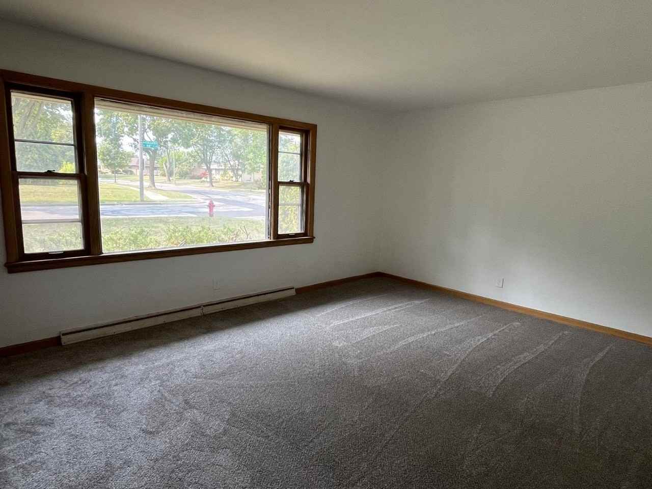 4196 N Colgate Cir - Photo 4 of 12