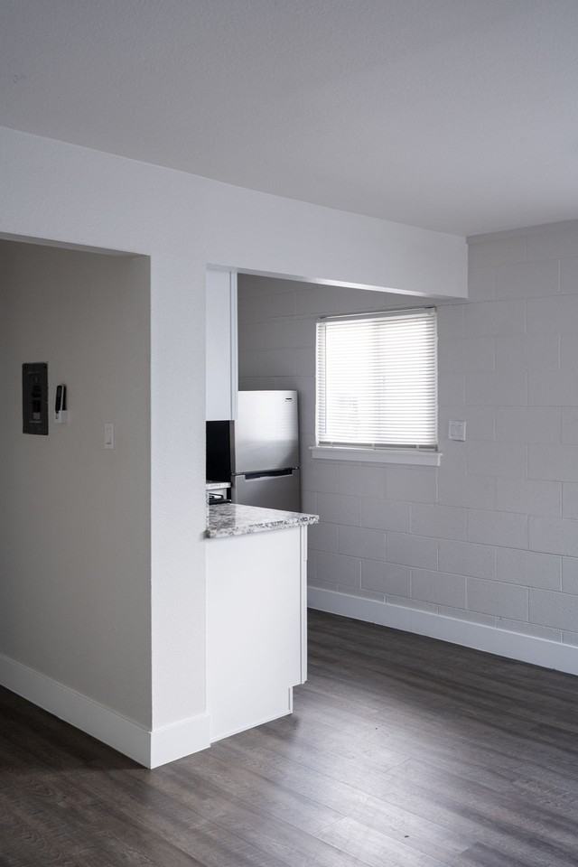 865 Willow - Photo 3 of 10