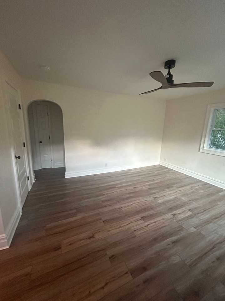 110 Clover Rd - Photo 2 of 25