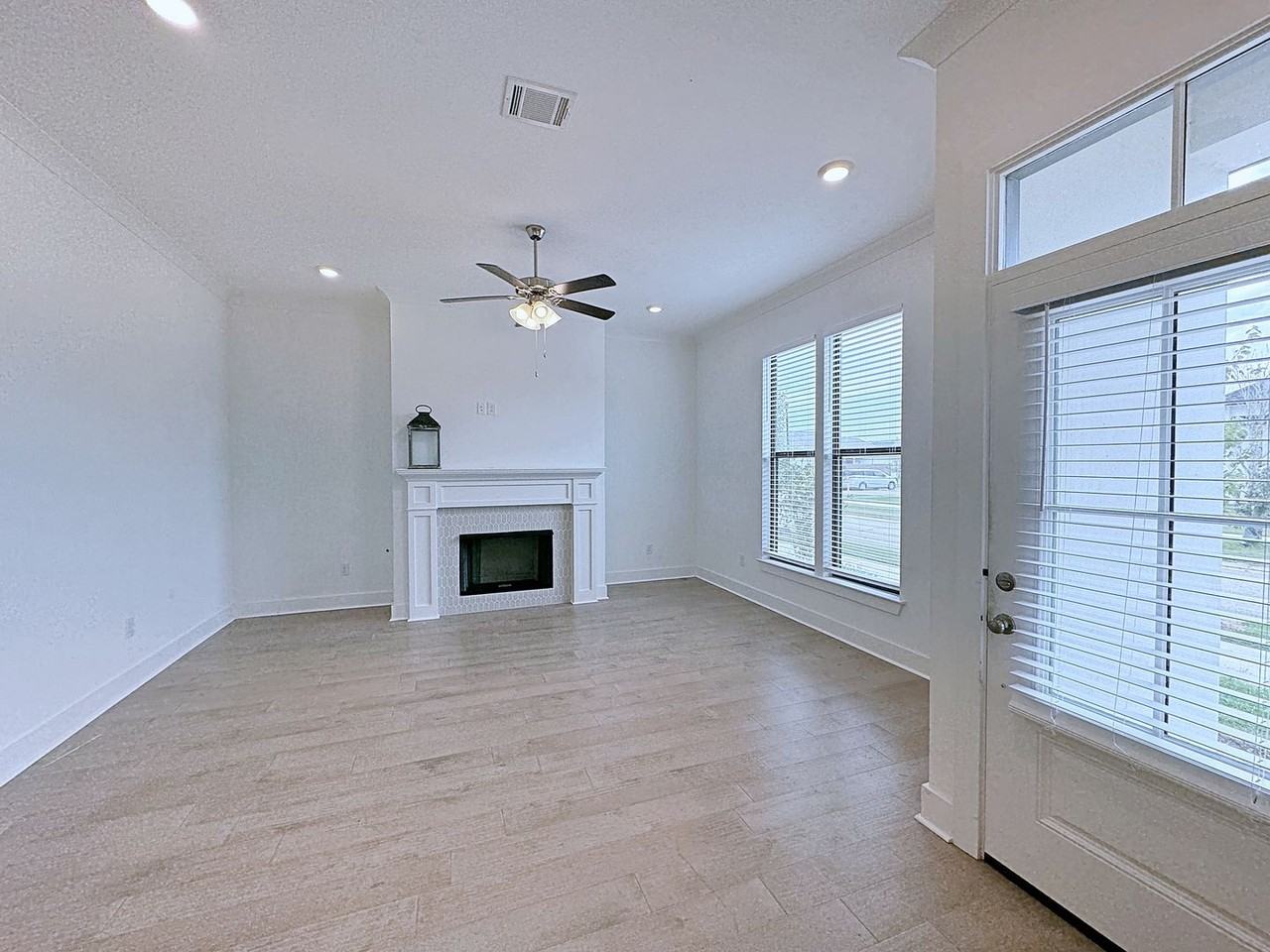 10263 Alderman Dr - Photo 7 of 19