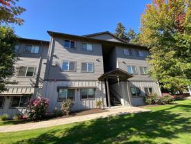 Hawthorne Place Apartments/crema102 - Photo 1 of 1