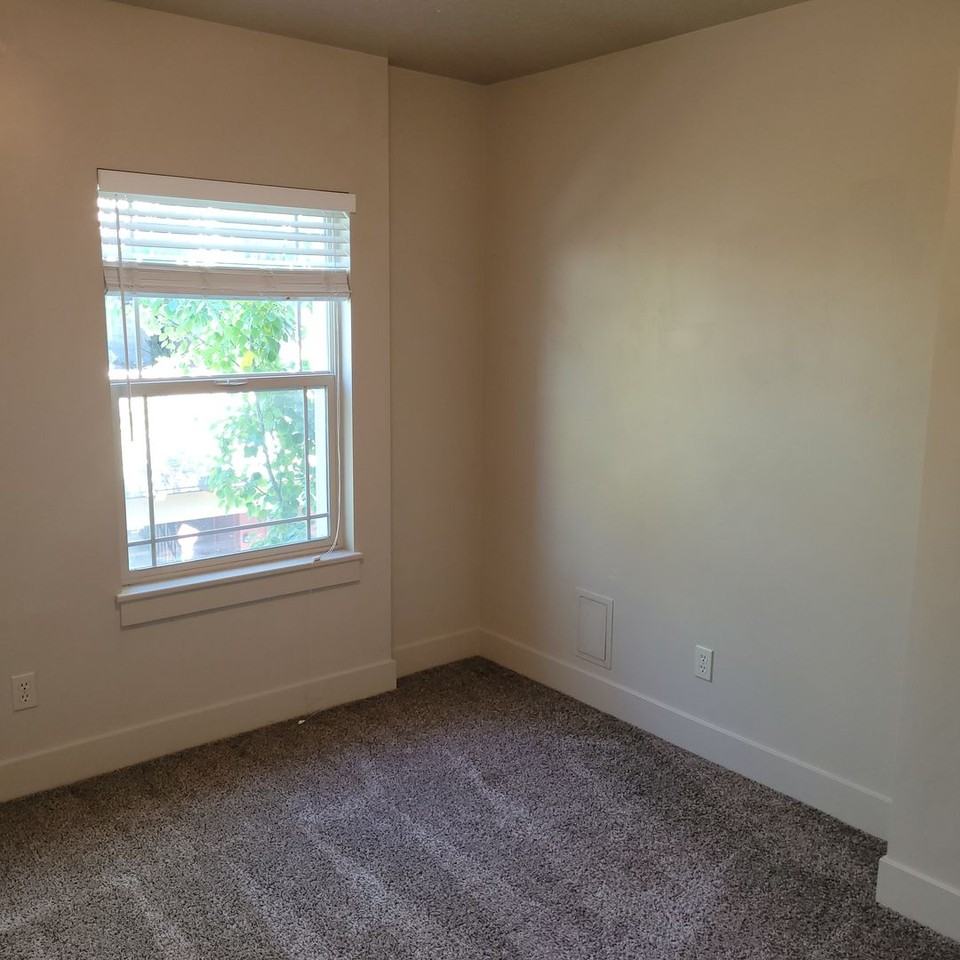 1063 S 500 E #B204 - Photo 7 of 14