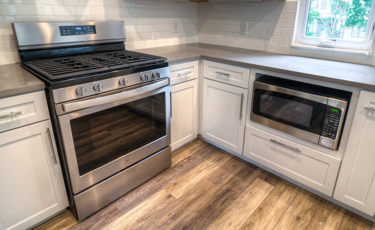 3111 Walling Dr - Photo 7 of 32