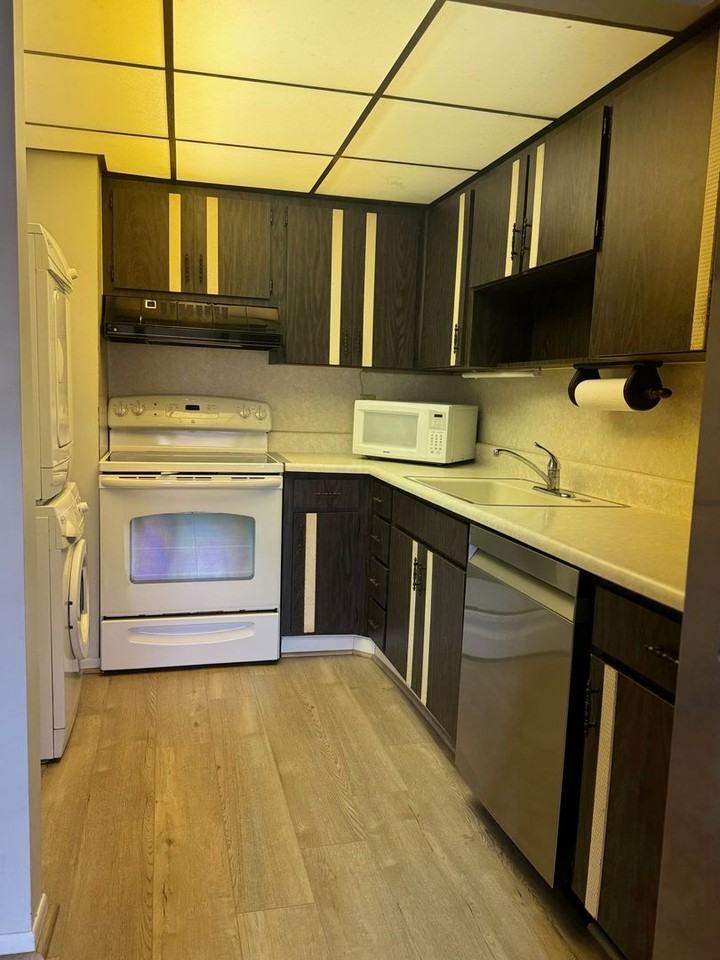 210 Elliot Ave #135 - Photo 2 of 26