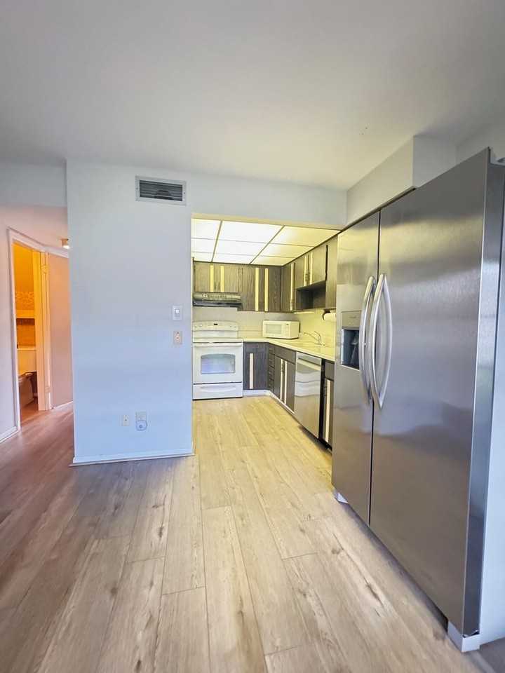 210 Elliot Ave #135 - Photo 5 of 26