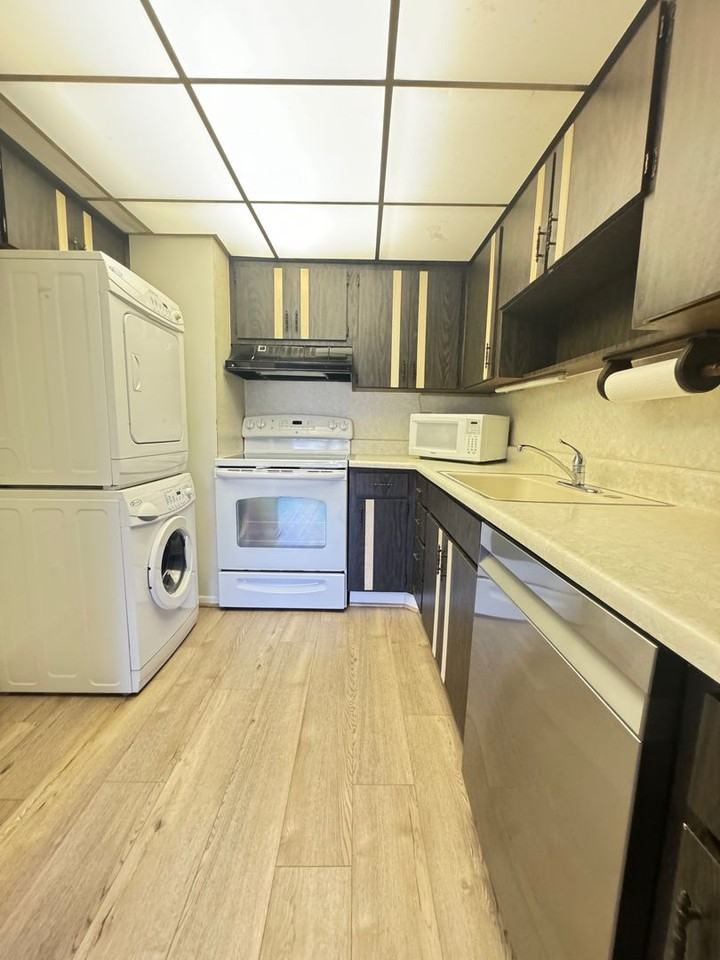 210 Elliot Ave #135 - Photo 6 of 26