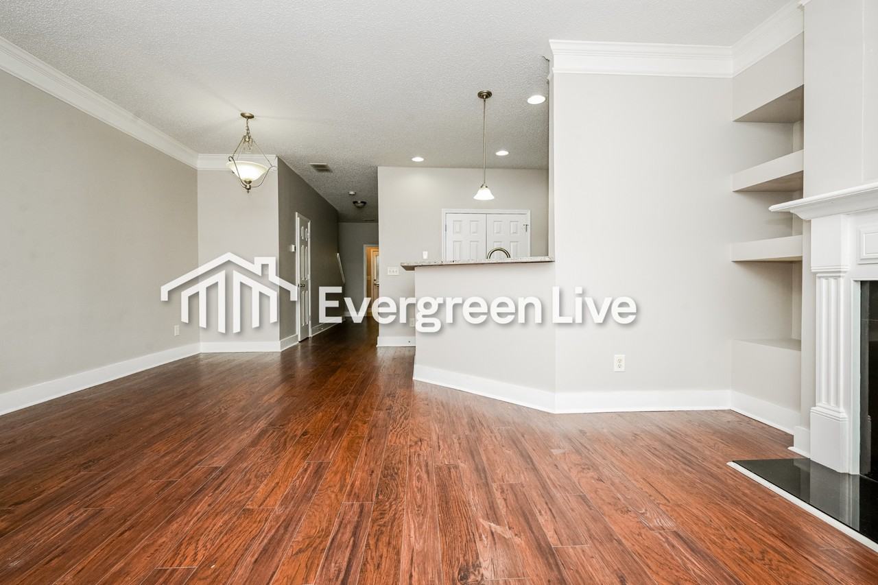 2160 Olmadison Vw - Photo 4 of 14