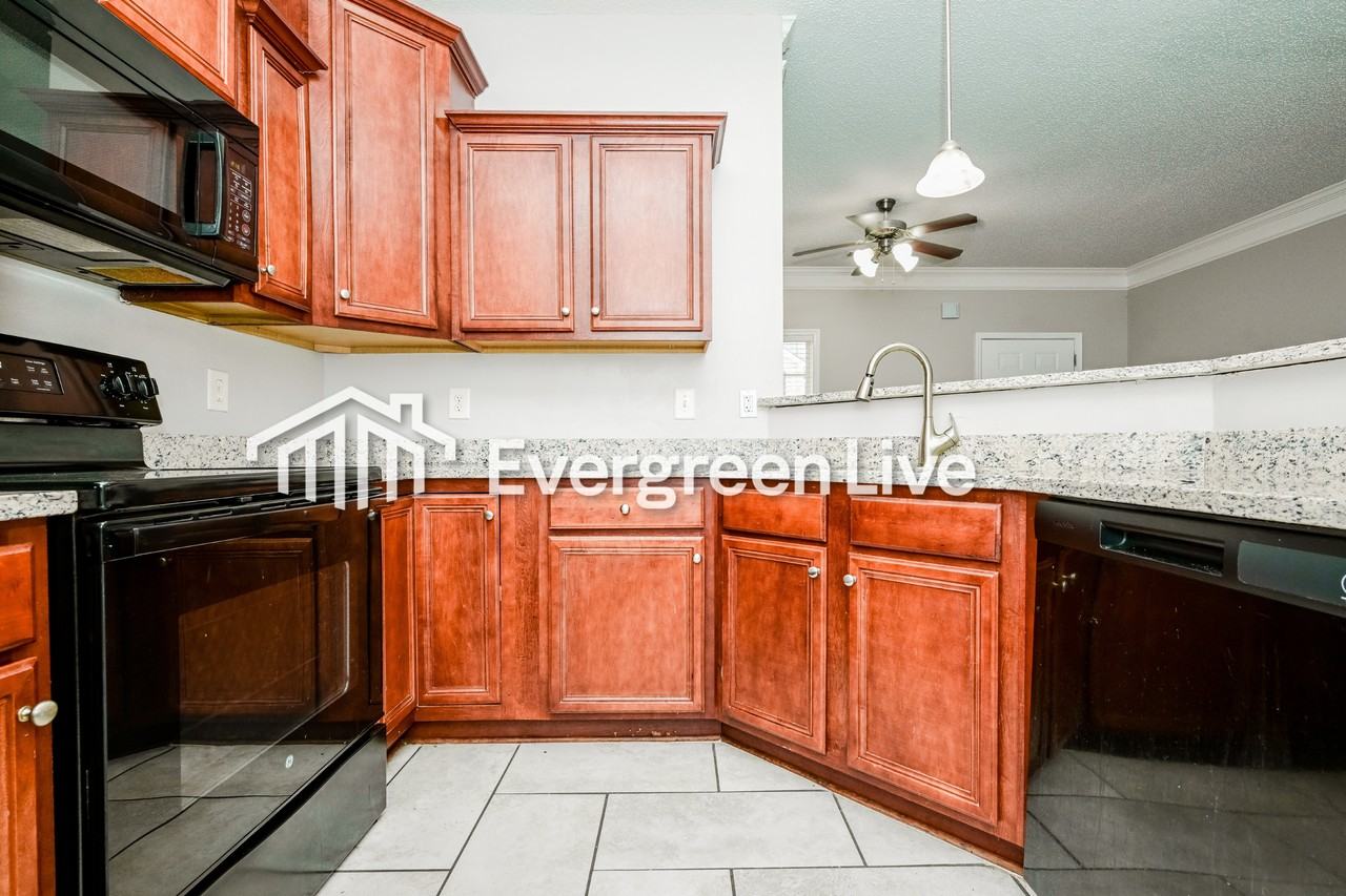 2160 Olmadison Vw - Photo 3 of 14
