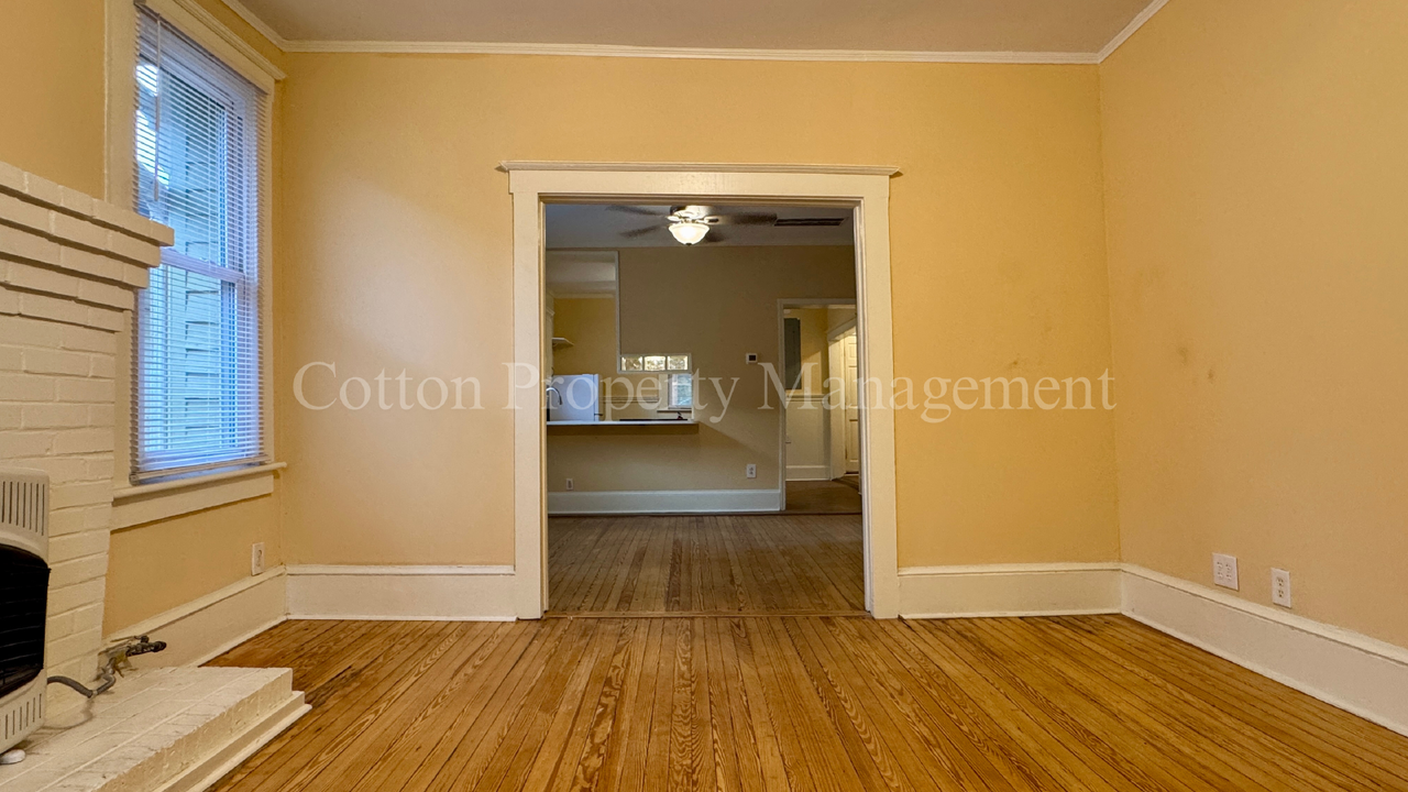 315 S 15th St - Photo 5 of 29
