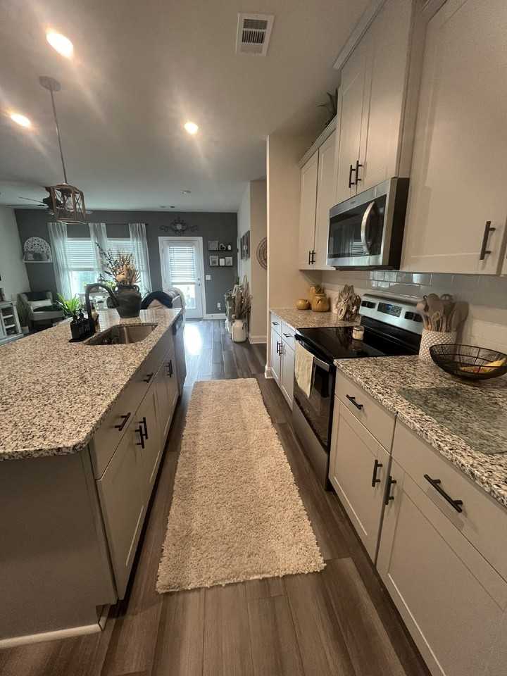 1554 Olympic Ln - Photo 6 of 21