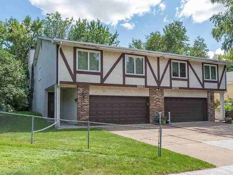 3881 Polk St Ne - Photo 2 of 13