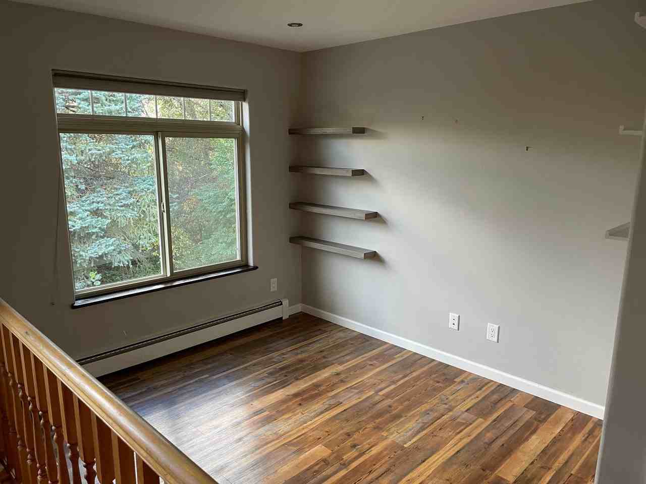 815 Red Mountain Drive - Photo 2 of 12