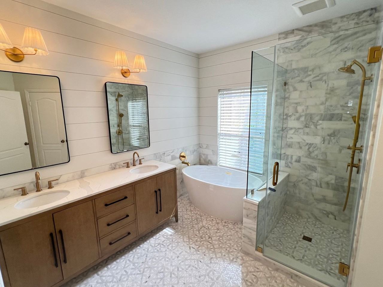 21 Auvergne - Photo 2 of 25