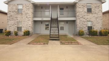 featured image of 1108 Circle M Dr #D