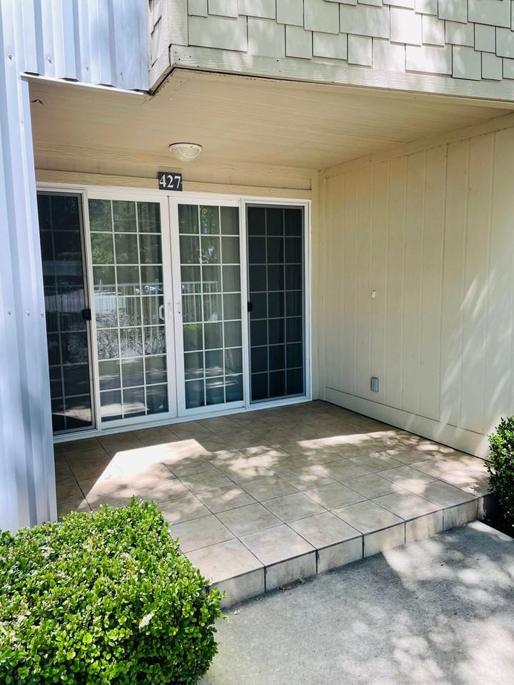 427 Harriet Ln - Photo 2 of 24